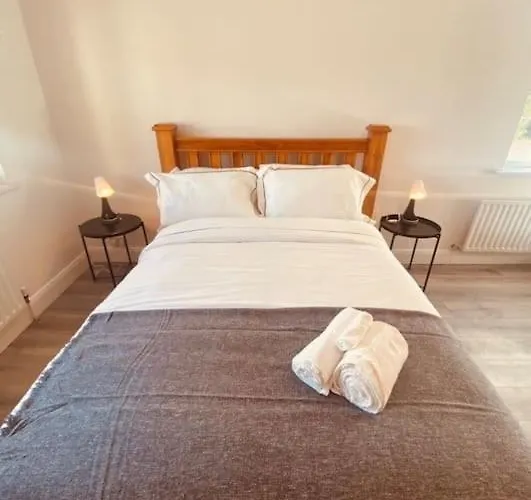 Valley Lodge 3 Bedroom Retreat In Craigantlet Hills
