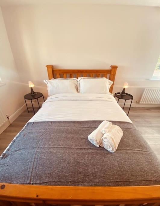 Valley 3 Bedroom Retreat In Craigantlet Hills * Belfast
