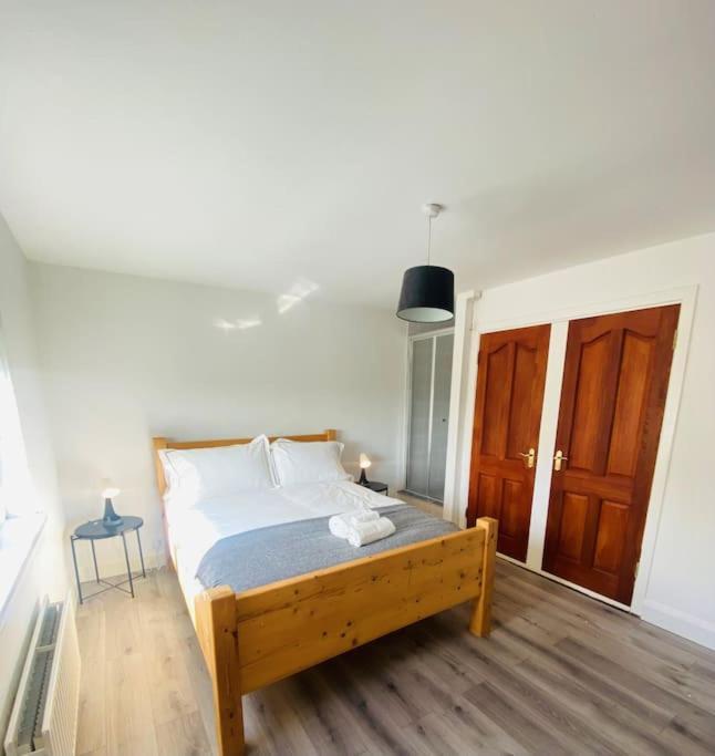 Villa Valley 3 Bedroom Retreat In Craigantlet Hills Belfast